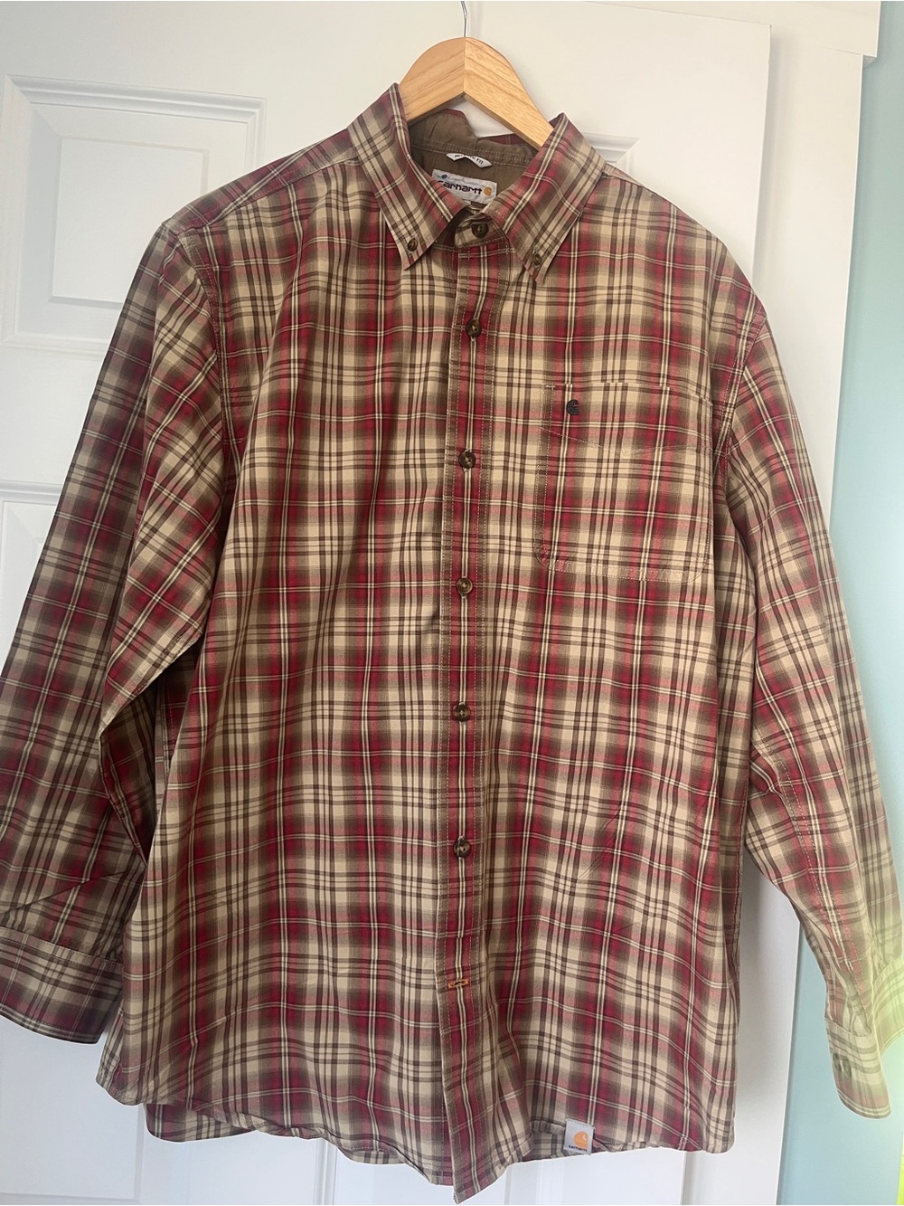 Carhartt Men's  red, brown tan Plaid Button-Down Shirt - Long Sleeve L